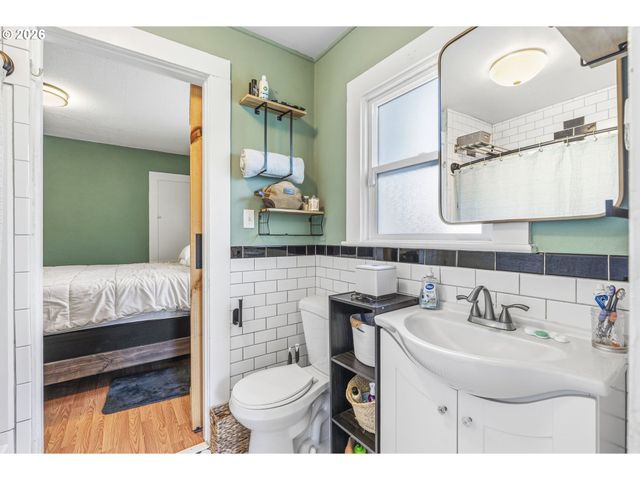 1809 Se 7TH Ave, Camas, WA 98607