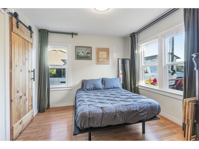 1809 Se 7TH Ave, Camas, WA 98607