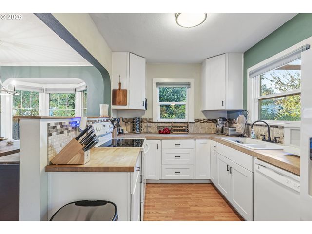 1809 Se 7TH Ave, Camas, WA 98607