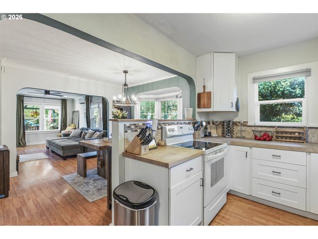1809 Se 7TH Ave, Camas, WA 98607