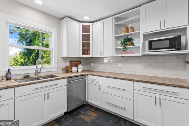 2695 Sharondale Drive NE, Atlanta, GA 30305