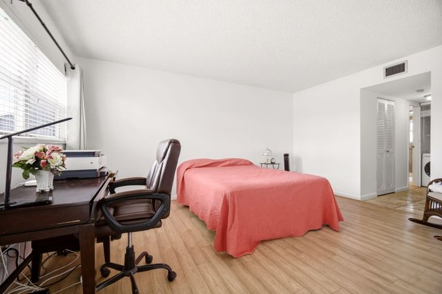 3593 Birdie Drive 203, Lake Worth, FL 33467