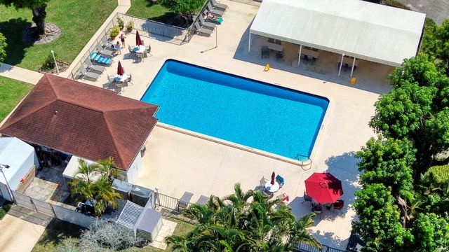 3593 Birdie Drive 203, Lake Worth, FL 33467
