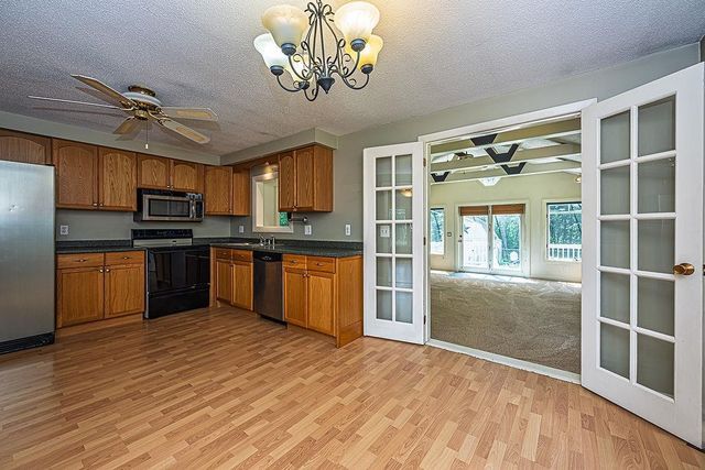 181 High Range Road, Londonderry, NH 03053
