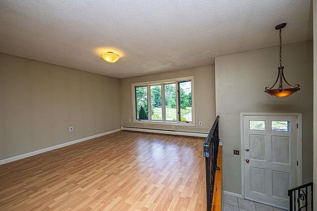181 High Range Road, Londonderry, NH 03053