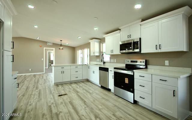 1470 S BOWMAN Road, Apache Junction, AZ 85119