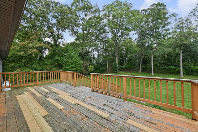 3 Alamo Drive, Farmingville, NY 11738