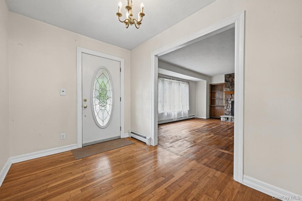 3 Alamo Drive, Farmingville, NY 11738 — photo 4