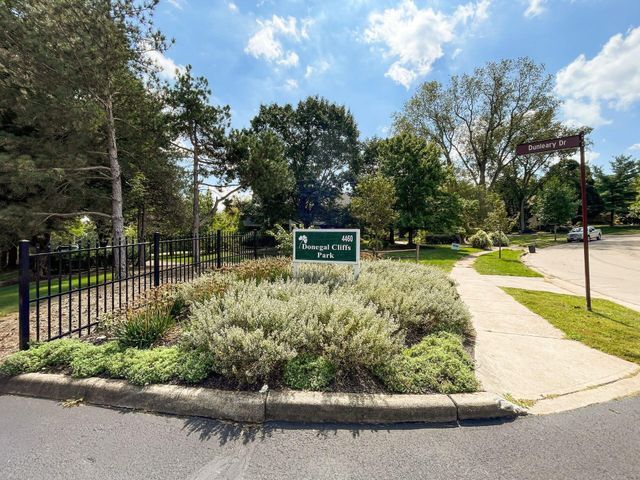 4766 Donegal Cliffs Drive, Dublin, OH 43017