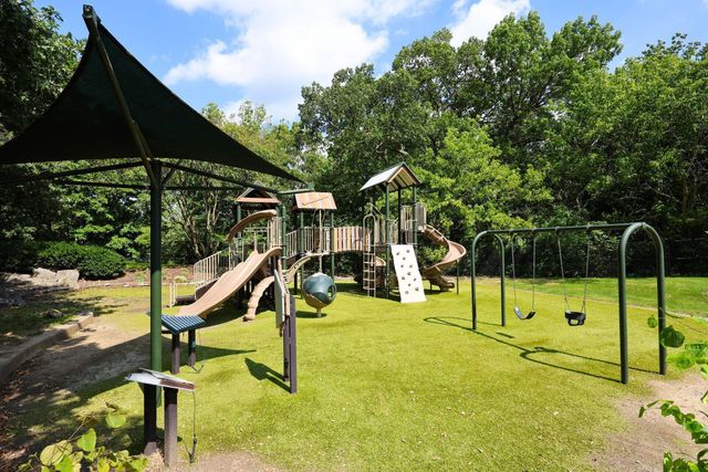 4766 Donegal Cliffs Drive, Dublin, OH 43017