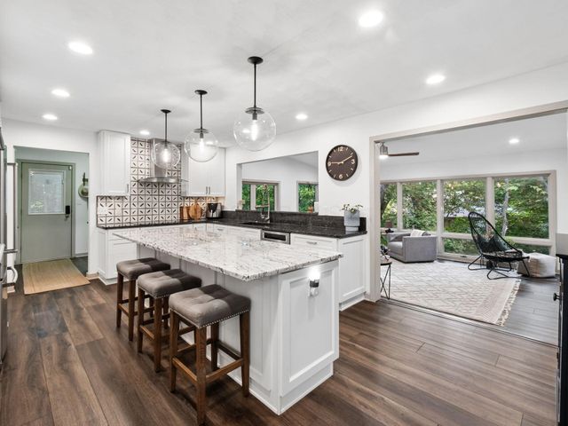 4766 Donegal Cliffs Drive, Dublin, OH 43017