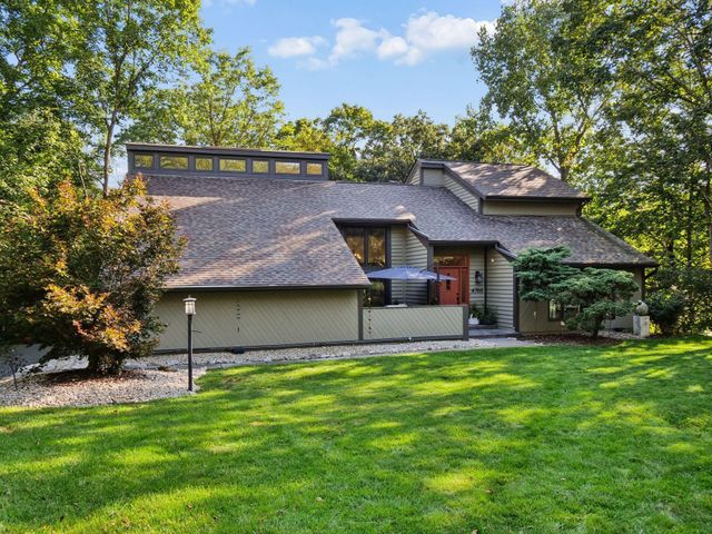 4766 Donegal Cliffs Drive, Dublin, OH 43017