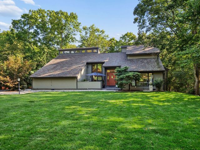 4766 Donegal Cliffs Drive, Dublin, OH 43017