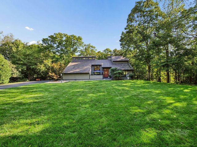 4766 Donegal Cliffs Drive, Dublin, OH 43017