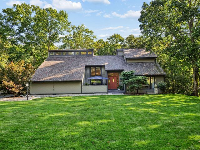 4766 Donegal Cliffs Drive, Dublin, OH 43017