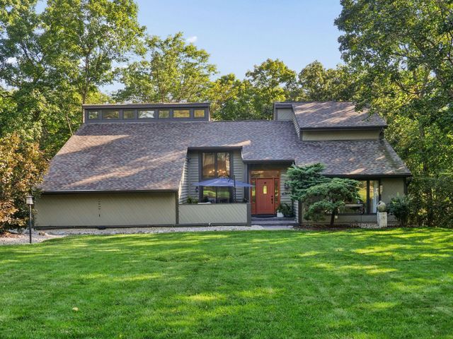 4766 Donegal Cliffs Drive, Dublin, OH 43017