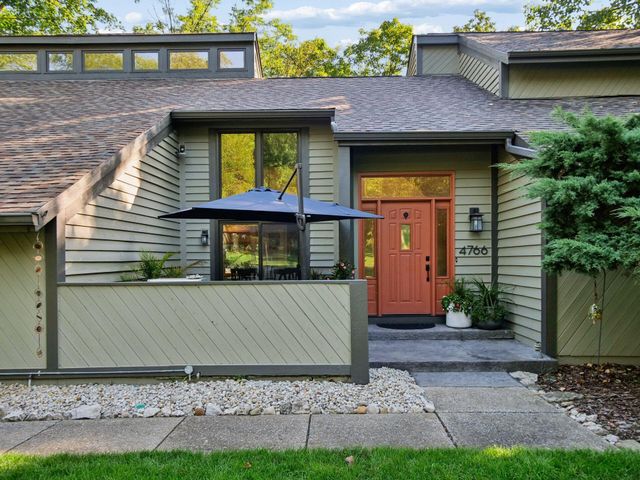 4766 Donegal Cliffs Drive, Dublin, OH 43017