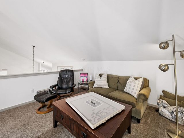 4766 Donegal Cliffs Drive, Dublin, OH 43017