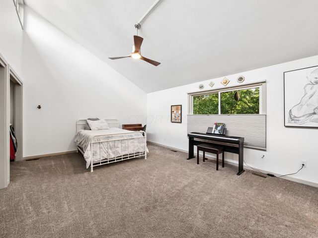 4766 Donegal Cliffs Drive, Dublin, OH 43017