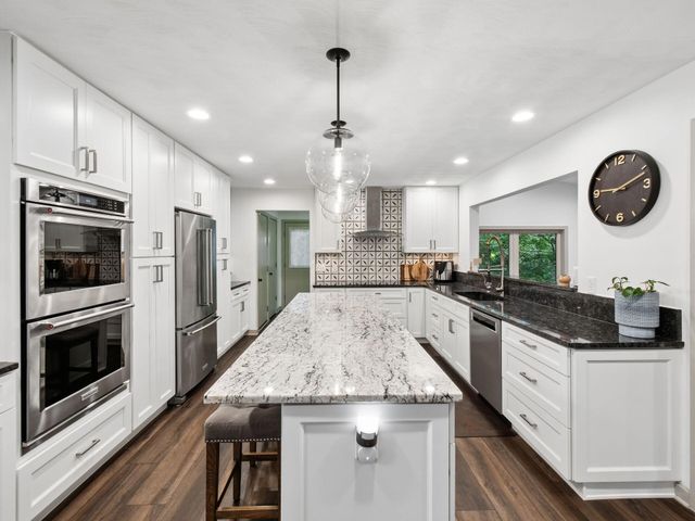 4766 Donegal Cliffs Drive, Dublin, OH 43017