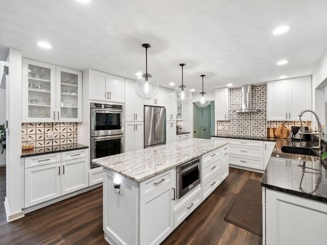 4766 Donegal Cliffs Drive, Dublin, OH 43017