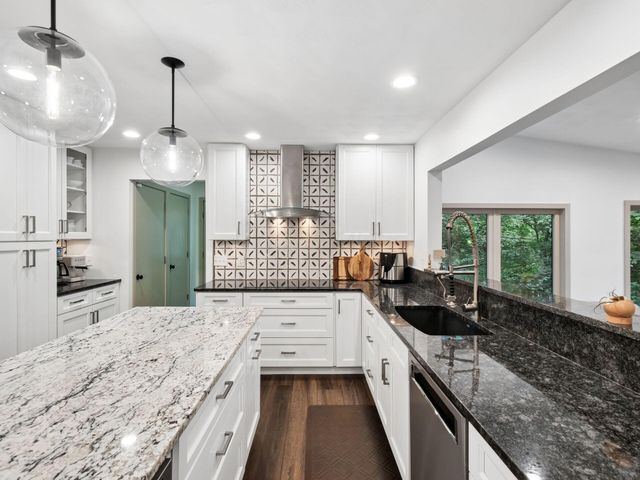4766 Donegal Cliffs Drive, Dublin, OH 43017