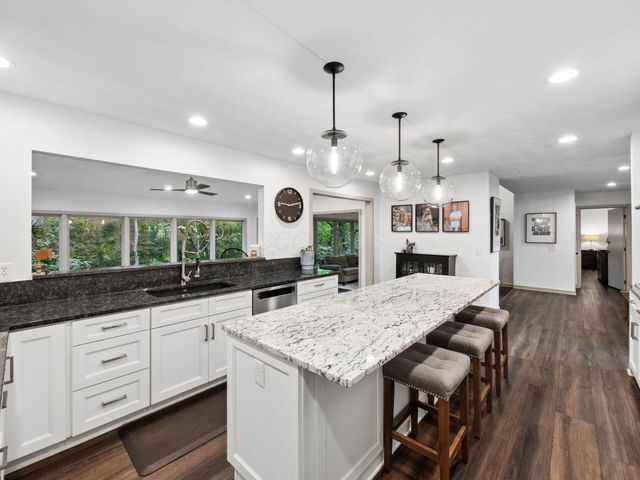4766 Donegal Cliffs Drive, Dublin, OH 43017