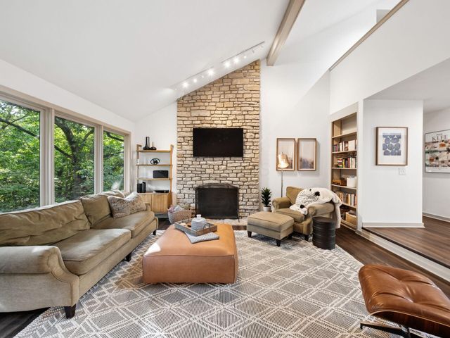 4766 Donegal Cliffs Drive, Dublin, OH 43017