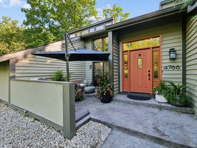 4766 Donegal Cliffs Drive, Dublin, OH 43017