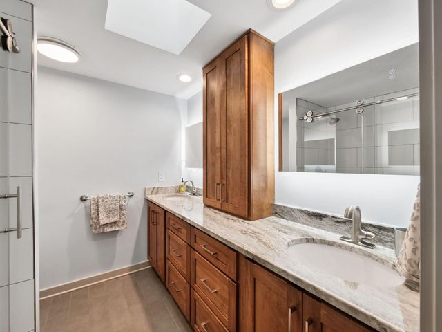 4766 Donegal Cliffs Drive, Dublin, OH 43017