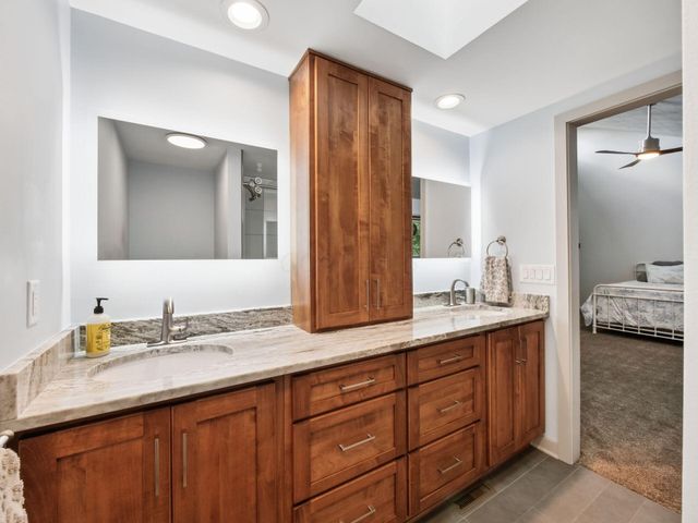 4766 Donegal Cliffs Drive, Dublin, OH 43017