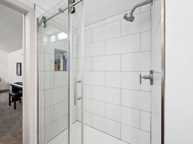 4766 Donegal Cliffs Drive, Dublin, OH 43017