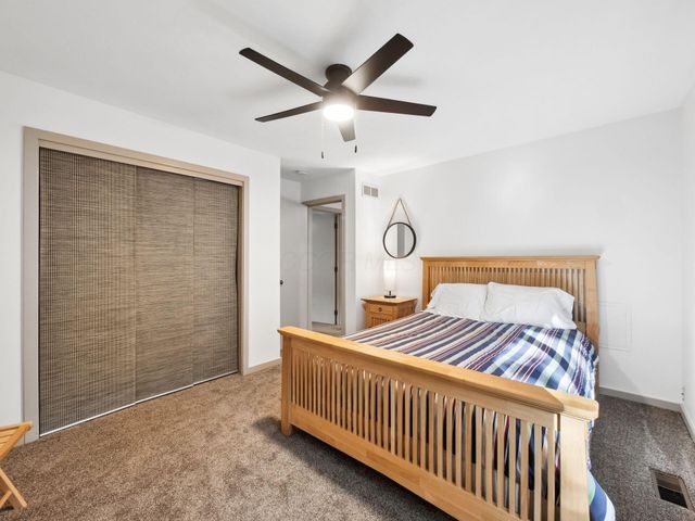 4766 Donegal Cliffs Drive, Dublin, OH 43017