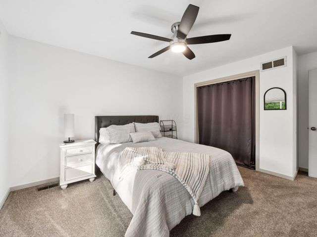 4766 Donegal Cliffs Drive, Dublin, OH 43017