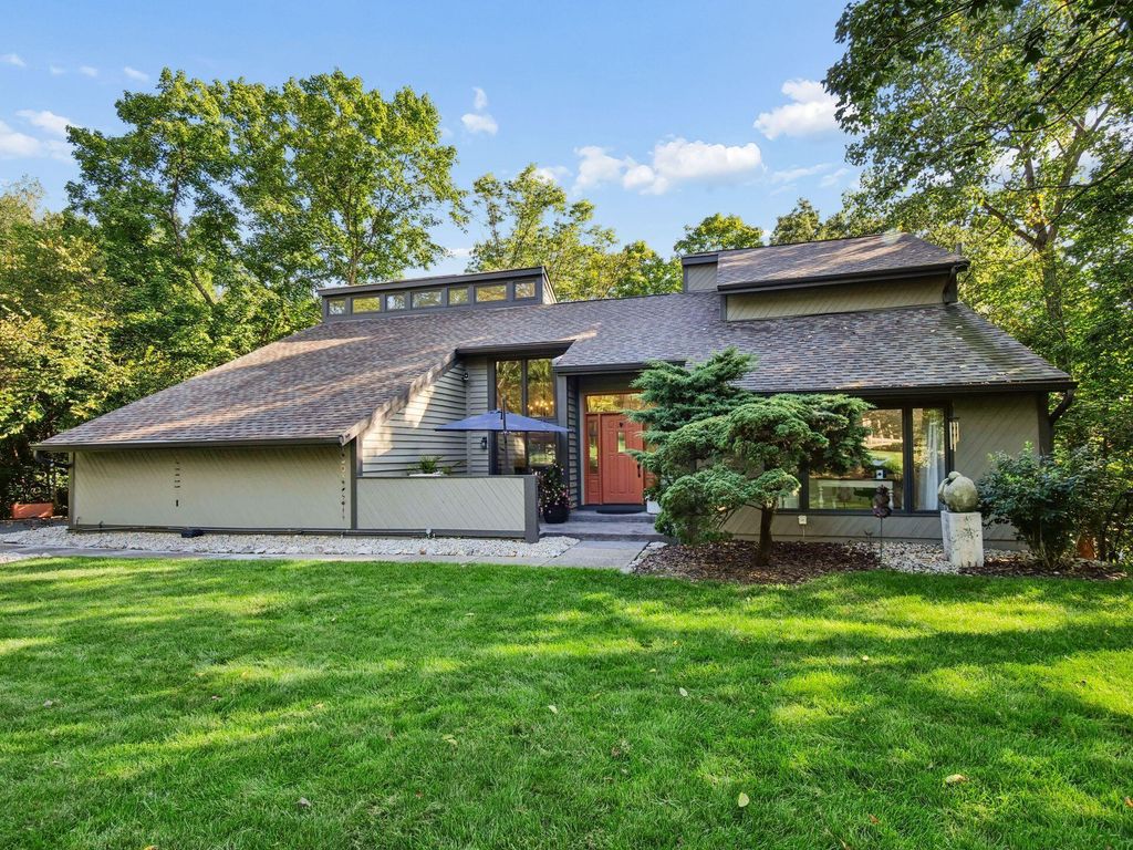 4766 Donegal Cliffs Drive, Dublin, OH 43017