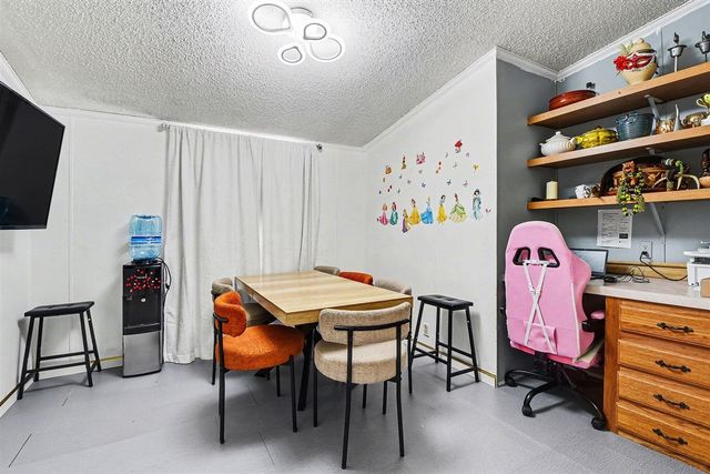 710 Edgecreek Drive, Wayland, MI 49348