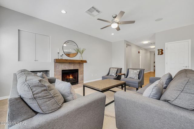 8241 N Stonehill Drive, Tucson, AZ 85743