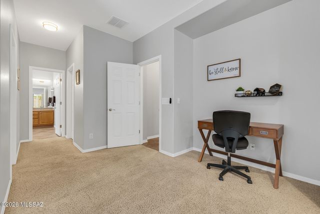 8241 N Stonehill Drive, Tucson, AZ 85743