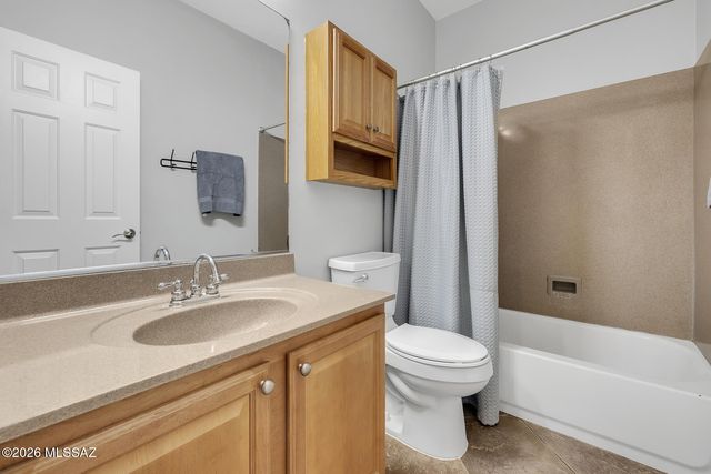 8241 N Stonehill Drive, Tucson, AZ 85743