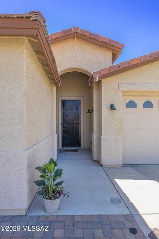 8241 N Stonehill Drive, Tucson, AZ 85743