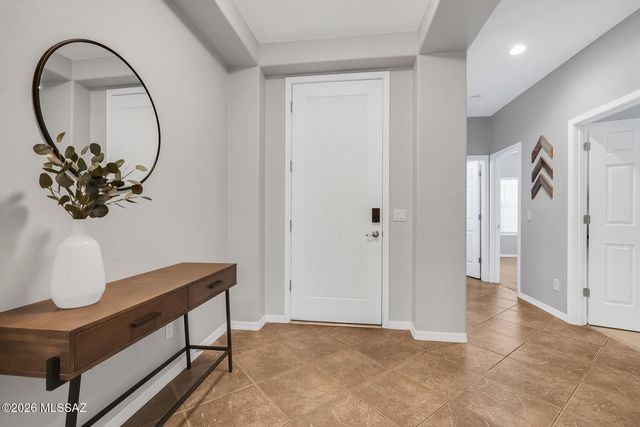 8241 N Stonehill Drive, Tucson, AZ 85743