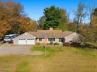 3 Hickory Ridge Drive, Blairstown Twp., NJ 07825