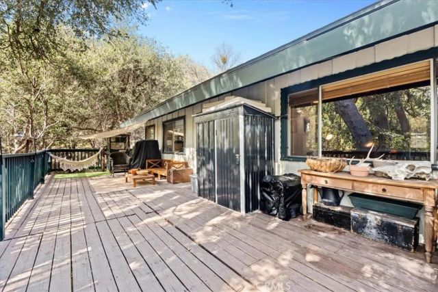 24873 Edelweiss, Crestline, CA 92325