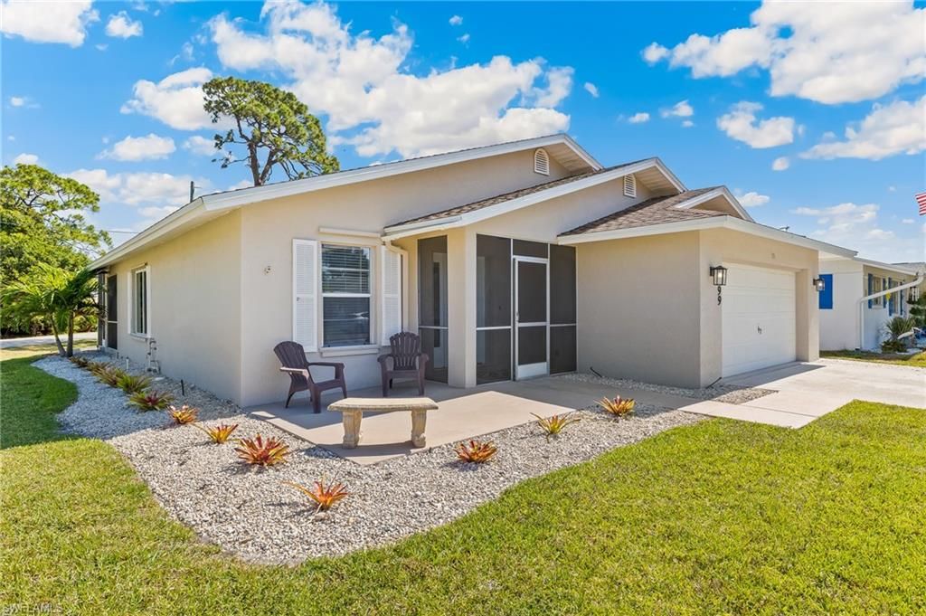 99 9th ST, Bonita Springs, FL 34134