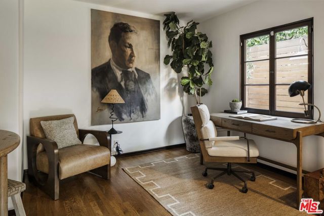 216 Notteargenta Road, Pacific Palisades (los Angeles), CA 90272