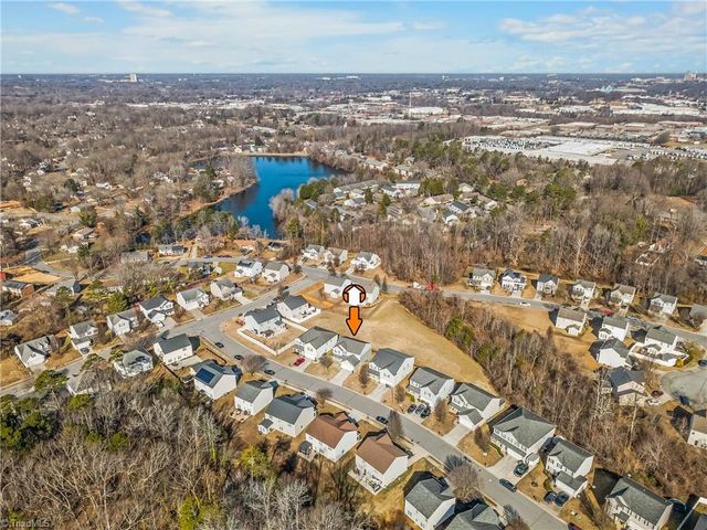 805 Forest Crest Drive, Greensboro, NC 27406