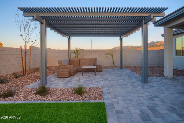 5022 W CAPISTRANO Avenue, Laveen, AZ 85339