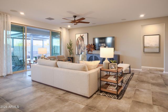 5022 W CAPISTRANO Avenue, Laveen, AZ 85339