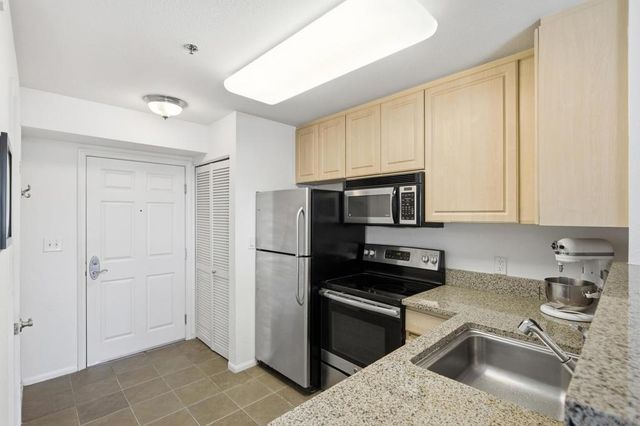 1970 Columbia St 400, San Diego, CA 92101