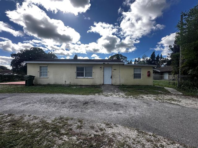 3874 7th Avenue N 3874, Palm Springs, FL 33461